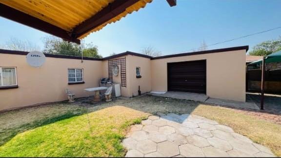 3 Bedroom Property for Sale in Miederpark North West